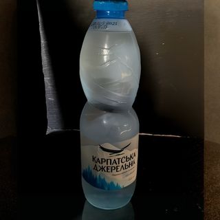 Вода газована (0.5л)