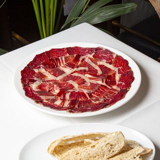 Menú para 2 personas. Puedes hacer tus pedido hasta el 6/01.