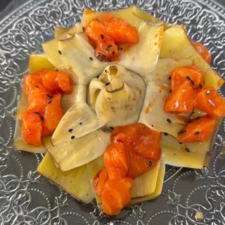 Alcachofa con salmón