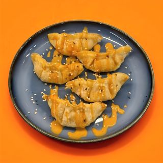 Кимчи пиле пържена гьоза