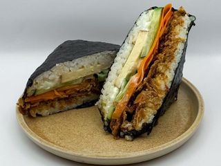 OnigirI TOFU i KACZKA (260g)