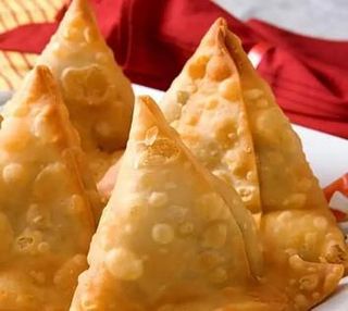 Samosa di pollo 3 pezzi menù