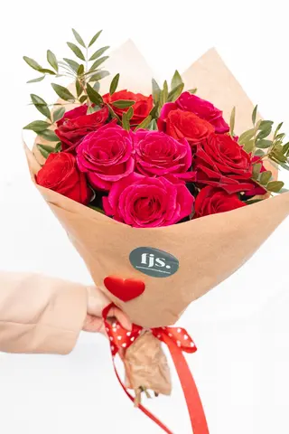 Bouquet de Rosas (red & pink)
