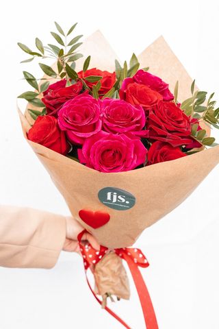 Bouquet de Rosas (red & pink)