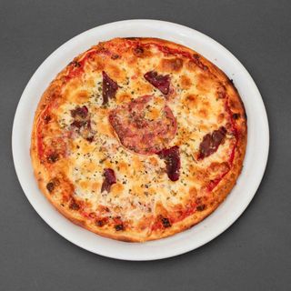 Pizza Salami e Prsutto