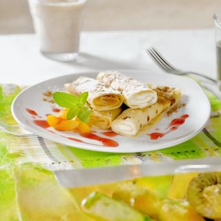 Налисники зі сметаною (150/30г)