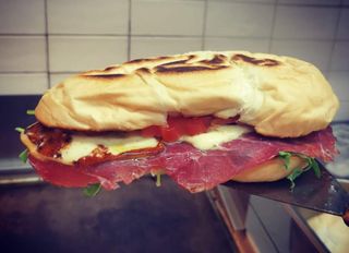 Panino mediterraneo