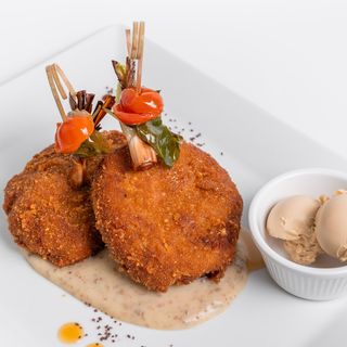 2 CROQUETAS DE  TERNASCO TAMAÑO XXL 