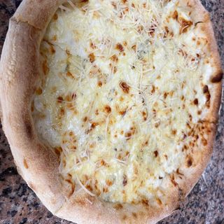 Pizza Quattro Formaggi