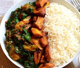 White rice and vegetable sauce &fish with plantain 