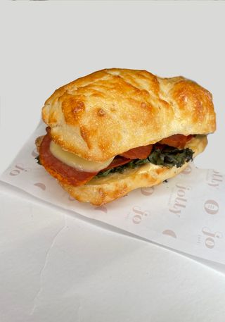 Панини с индейкой с огуречным соусом 