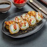 Տաք ռոլ ֆիլադելֆիա ավոկադոյով