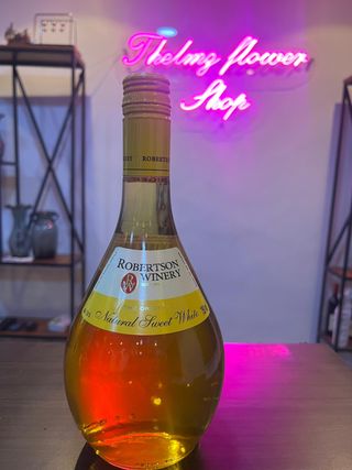 ROBERTSON WHITE WINE