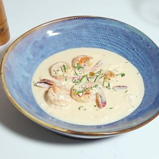 Creveti in sos de branza feta