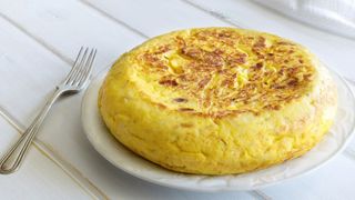 Tortilla De Patatas Con Cebolla