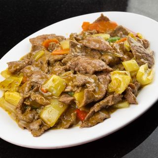 65. Ternera Con Salsa De Curry