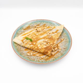 Naleśnik ze snickersem i czekoladą