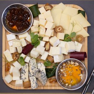 Ევროპული ყველის დაფა