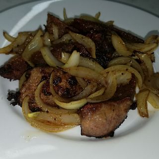 Пържен свински дроб