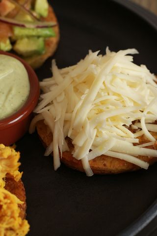 Tostones de Queso