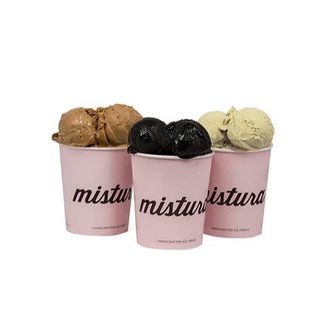 3 Tarrinas de 500 ml: dulce de Leche, pistacho y chocolate vegano