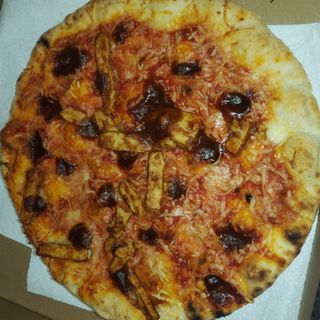 Pizza Pollo Alla Salsa Barbecue (26 Cm.)