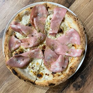Pizza Mortadela e pistachio Ø40cm