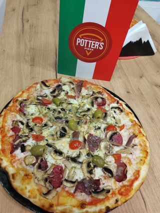 Potter's Pizza