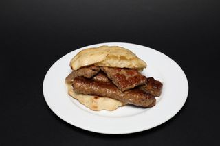 Kombinacija ćevap i šiš ćevap