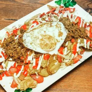 SALCHIPAPA BOMBA CARNIVORA