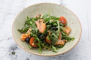 Зелёный салат с сыром (200г)