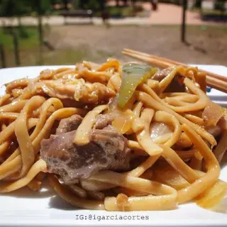 Fideo con tres delicias