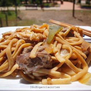 Fideo con tres delicias