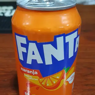 Fanta Naranja lata 330ml.