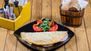 Omlet sa 3 jaja, šunkom i sirom 250gr