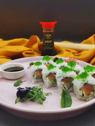 Salmon wasabi tobiko 8 bucati