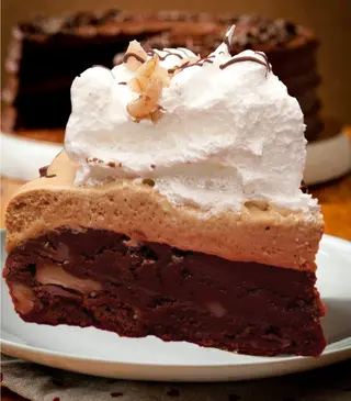 BROWNIE CON MOUSSE DE DULCE DE LECHE