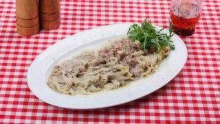 Tagliatelle a tartufo & pancetta