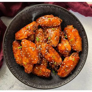 Sticky Honey Garlic Chicken Wings - 6pcs