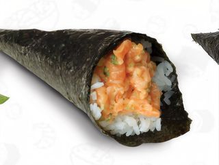 81. Temaki spicy salmone