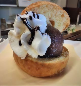 Brioche gelato e panna