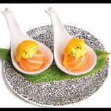 Gunkan Tropical- salmone esterno, salsa al mango, avocado (1 PZ)