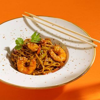 Удон с креветками