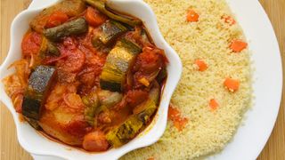 Couscous + Sauce Légumes Au Poulet