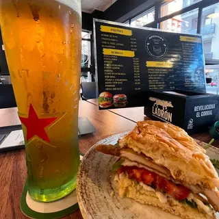 Cerveza almbra 