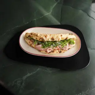 Sendvič sa mortadelom