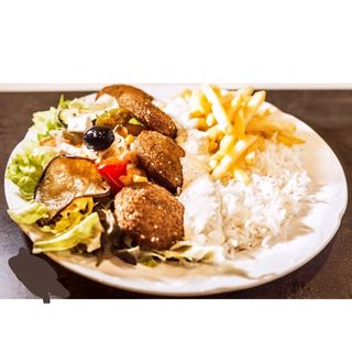 4 Falafel Con Arroz, Patatas Y Ensalada