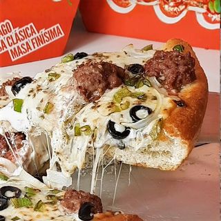 ÓPERA - Massa Chicago (30cm) + 2 Begudes GRATIS (+2 FREE DRINKS)