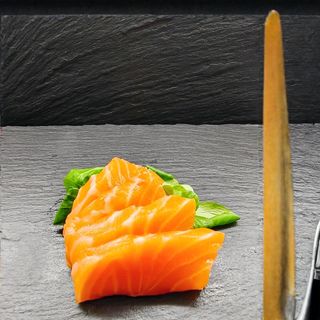 Sashimi salmone
