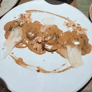 Ravioli De Carrillera De Vaca 